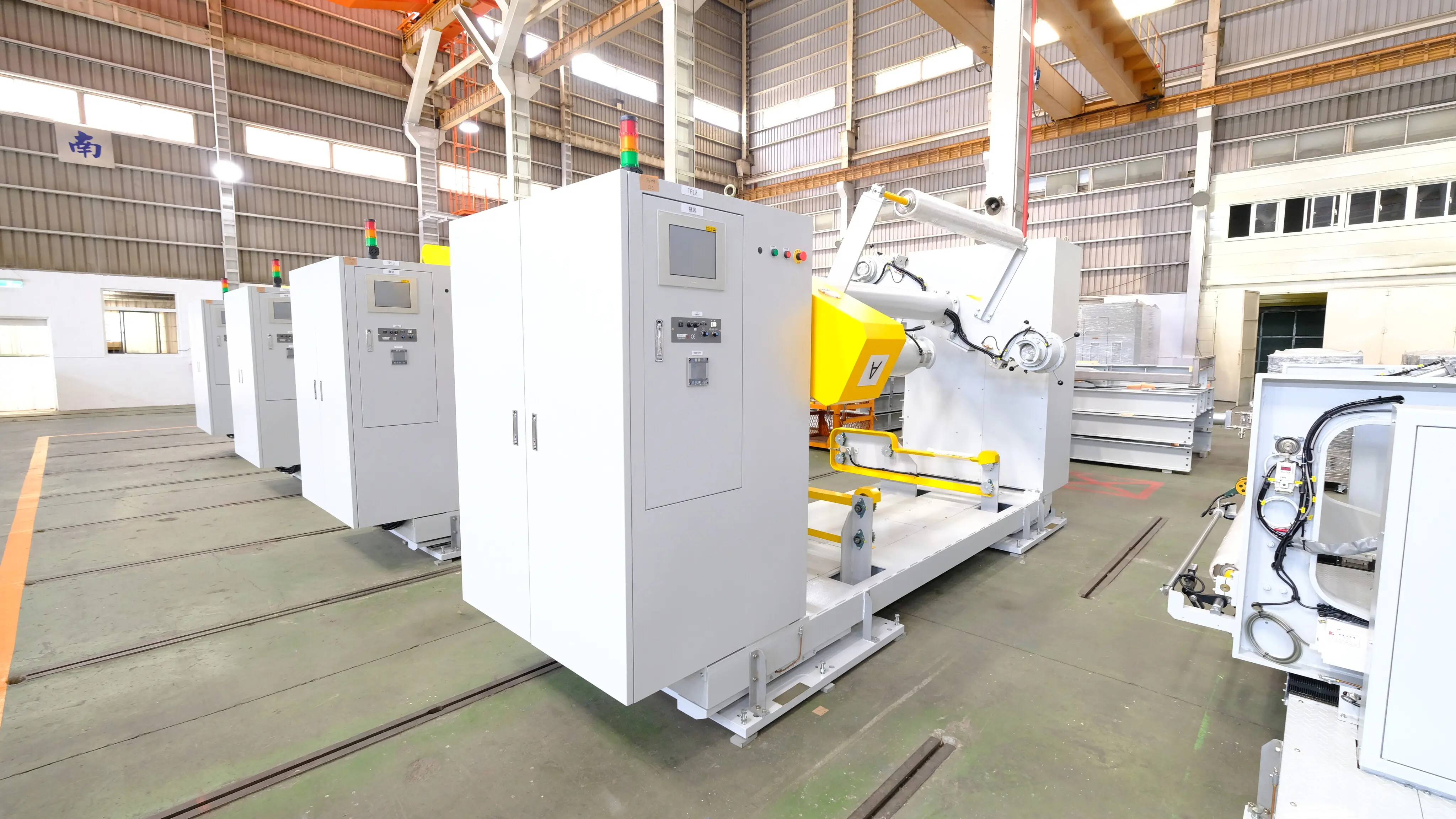 Automatic Center Winder